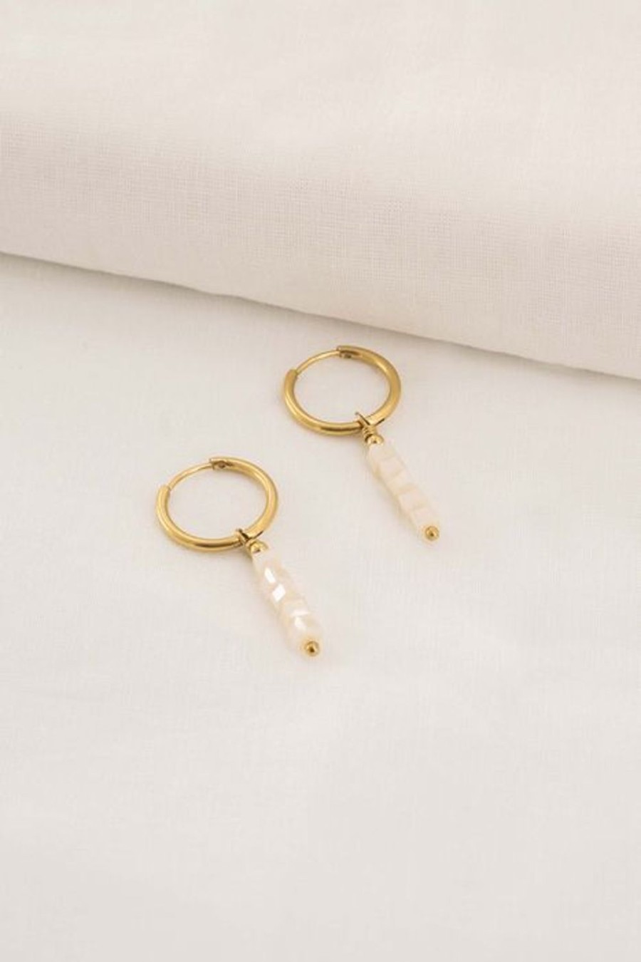 Mooimakers Zusss | Zusss Oorbel Met Steentjes Off White