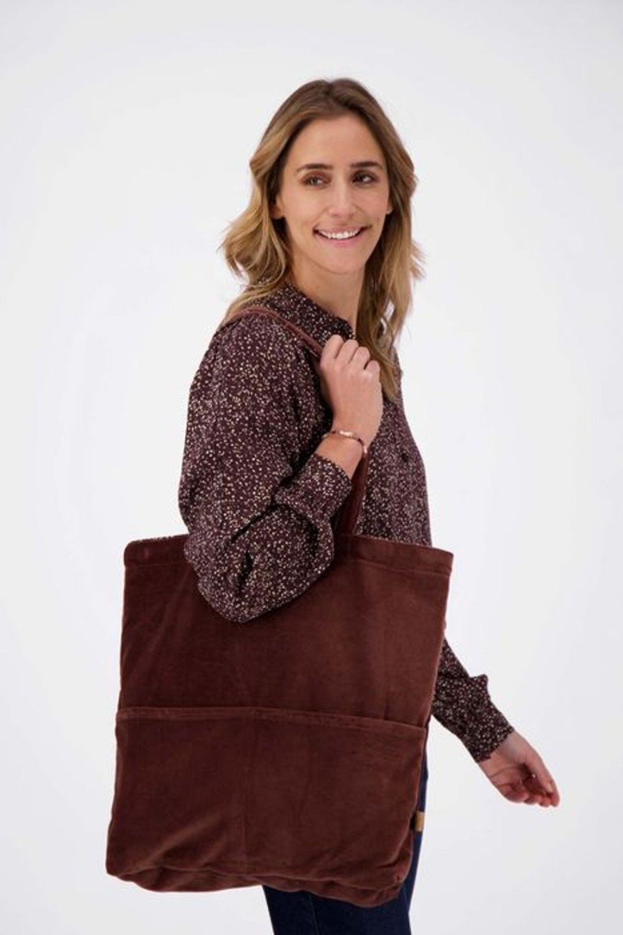 Tassen Zusss | Zusss Fluwelen Shopper Chocoladebruin Chocolade Bruin