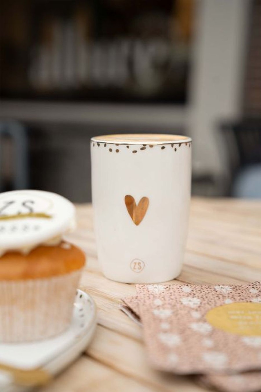 Koken & Tafelen Zusss | Zusss Limited Koffiemok Goud Hartje En Confetti Wit