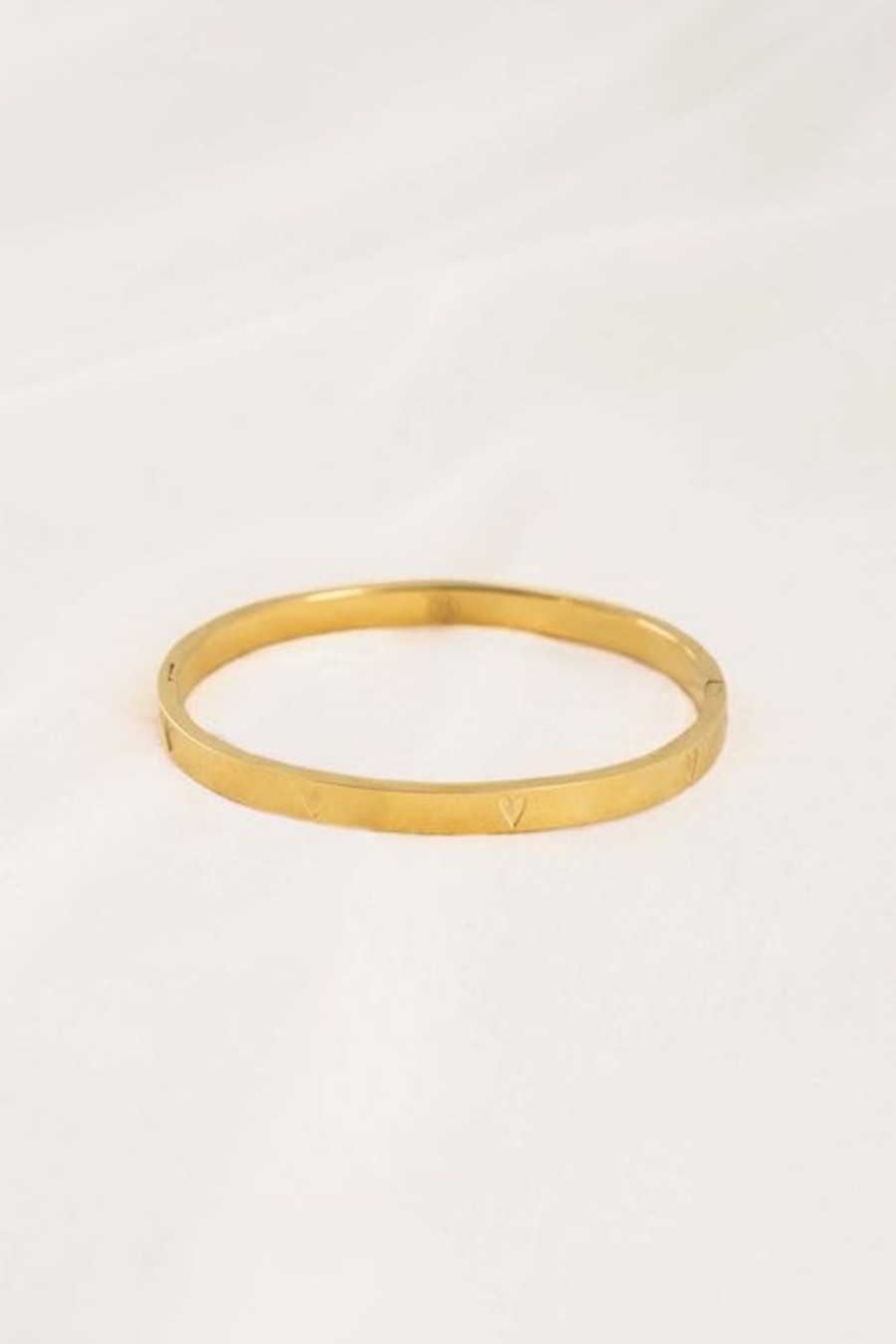 Mooimakers Zusss | Zusss Bangle Armband Met Hartjes Goud